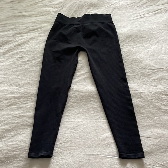 H&M Sport Ribbed Legging - Picture 2 of 7